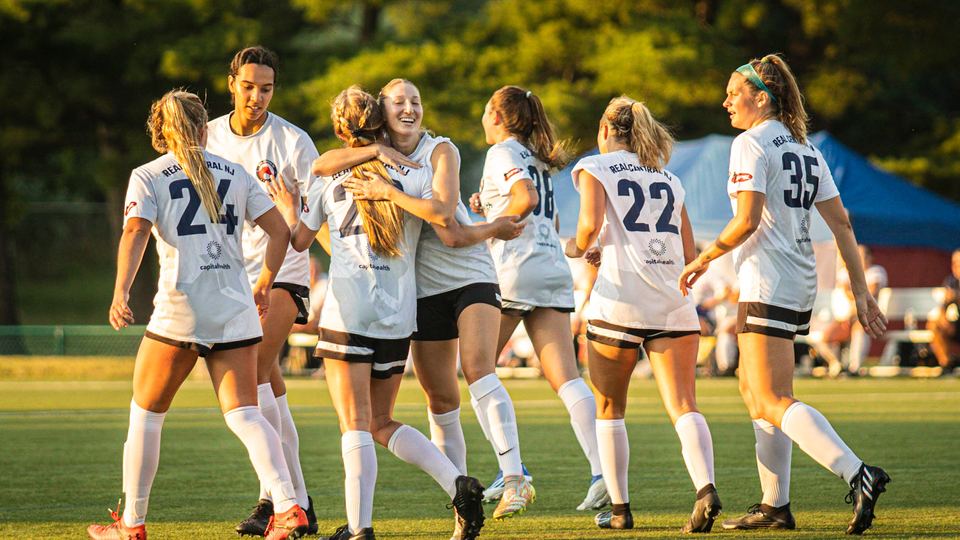 Real Central NJ women's team celebrating